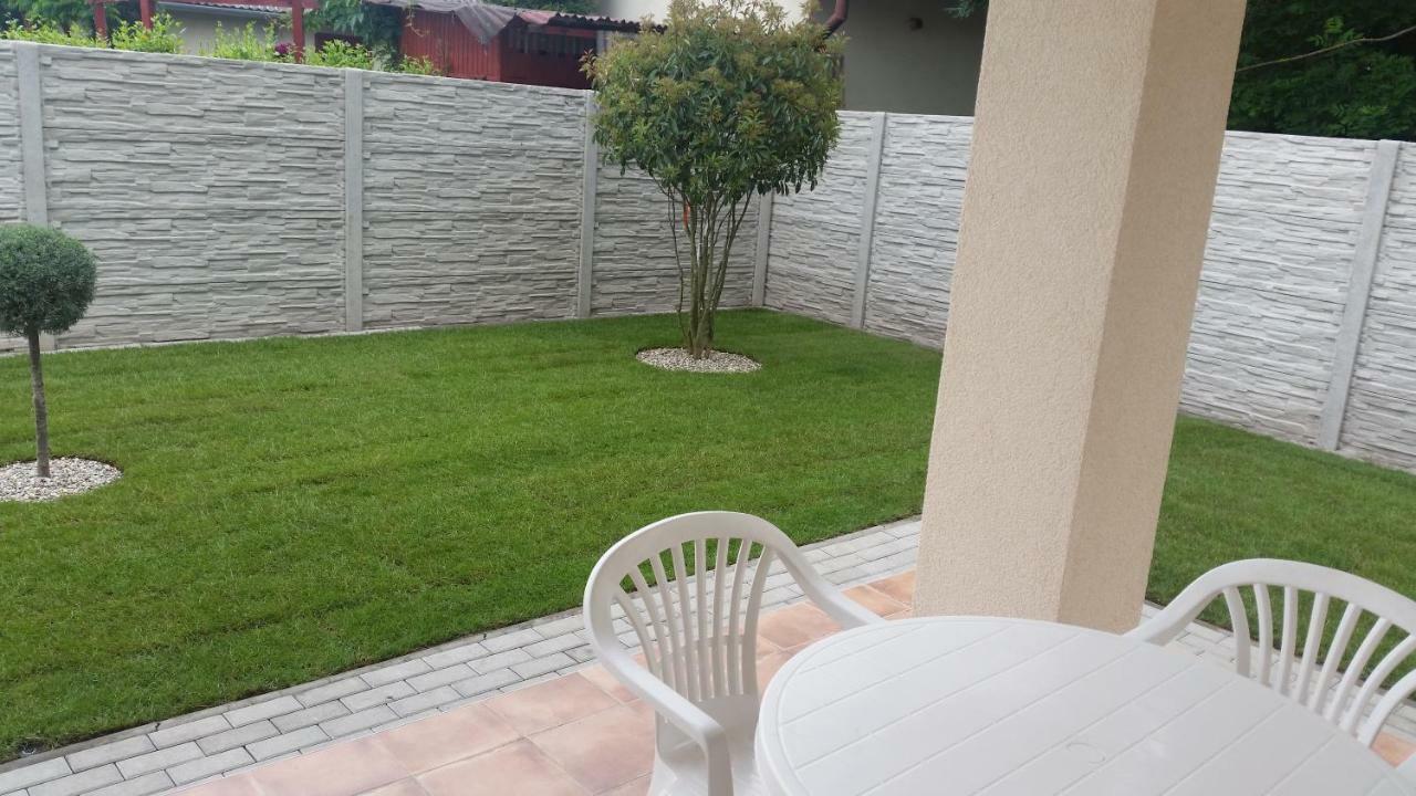 Rekreacny Dom Flora Villa Velky Meder Ngoại thất bức ảnh